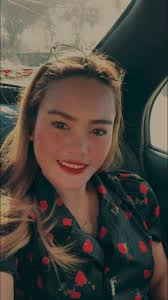 Almera Lopez's Instagram, Twitter & Facebook