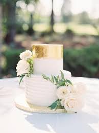 You Re Going To Want To Add Napa Valley To Your Possible Venue List After Seeing This Gold Wedding Cake Wedding Cakes With Flowers Wedding Cake Centerpieces