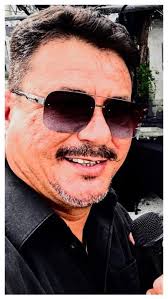 🎶Se que a muchos incomoda mi forma de trabajar. Pues, no tengo compromisos  con ninguna autoridad. Ellos pelean el encierro, yo peleo la libertad🎶  Silvia Raquenel Villanueva https://youtu.be/sfgk1OFyp4U?feature=shared