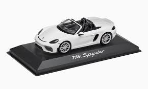 How big is a 1 / 18 scale car? 1 43 Model Car 718 Spyder 982 In White 1 43 Scale Model Cars Porsche Driver S Selection