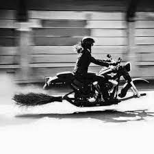 Dreaming Soul Harley Davidson Ragazze In Motocicletta Streghe