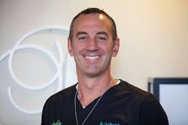 Ted Murdock's Instagram, Twitter & Facebook