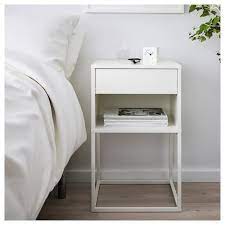vikhammer ablagetisch weiss 40x39 cm ikea deutschland table de chevet ikea table de chevet blanche chevet blanc