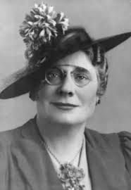 Dream Big: The Henrietta Mears Story: Mears, Henrietta C., Roe, Earl:  Amazon.com: Books