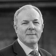 Robert Tovey's Instagram, Twitter & Facebook