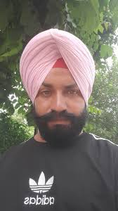 Name Manjeet Singh Age 39 year Work two wheeler sale and purchase Marige  states divorce Children 1 baby girl 10 year Koi divorce ya widow girl jo  girl nu accept Kara vo