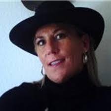 Latoya Raines's Instagram, Twitter & Facebook