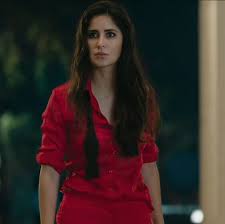 Double Tap For This Scene In Zero Movie Follow Mysalmankhan Ig For More Updates K Katrina Kaif Bollywood Actress Hot Photos Bollywood Actress