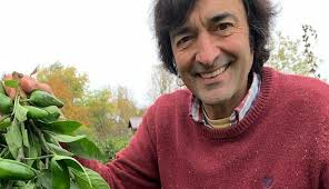 Joaquim voltou dos Estados Unidos para recuperar a casa dos avós