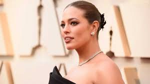 PHOTO Ashley Graham enceinte de son deuxième enfant : son annonce surprend  les fans