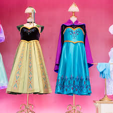 12月13日再開！戴冠式シーンのアナとエルサのドレスも登場☆「ビビディ ｜ドレス