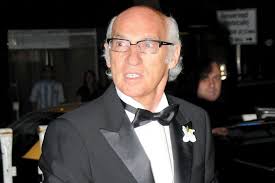 Domínguez began his career with vélez sársfield in 1996. Carlos Bianchi Acompano A Su Hija Hasta El Altar La Nacion
