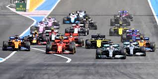 В квалификации лэнс стролл не смог показать время в 107% от лидера, а юки цунода разбил машину, не проехав быстрого круга, но стюарды допустили их к старту. Heavy Blow For The F1 French Grand Prix Canceled Due To Lack Of Being Able To Go In Camera Teller Report