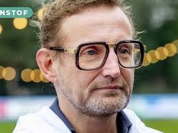 Er is weer een kind van prins Bernhard junior het huis uit