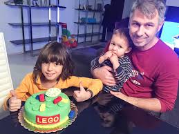 Lasă anii și viața să treacă ușor, să nu ai nicio o barieră în realizarea viselor și să. La Multi Ani Ruxandra Luca