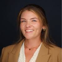 Stacy Baumgardner's Instagram, Twitter & Facebook