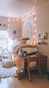 Busy Zee In 2020 College Room Decor Cool Dorm Rooms Dorm Room Decor