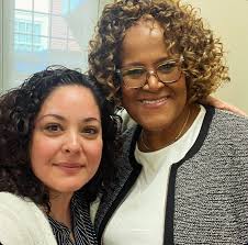 Sharron Howe's Instagram, Twitter & Facebook