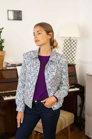 La petite fille en velours bleu (1978) vhsrip injected by mousetic. E Shop La Petite Etoile Paris Bienvenue