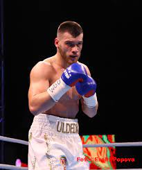 Boksieri i ri shqiptar, jurgen uldedaj u shpall kampion bote në kategorinë wbo junior, të boksit subscribe në ora news këtu bit.ly/1s5j7ut boksiori shqiptar jurgen uldedaj tashmë do të jetë pjesë. Jurgen Uldedaj Boxt Um Den Wbc Junioren Weltmeistertitel