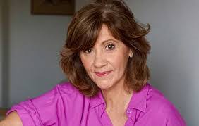 Elia Ruiz's Instagram, Twitter & Facebook