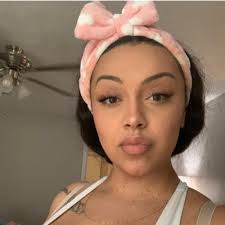 Gary Lazard Jr. (@REALBenButton)