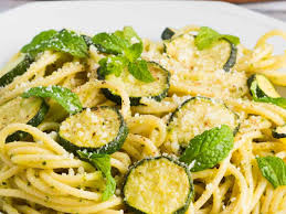Check spelling or type a new query. Pasta Con Zucchine Fritte Un Primo Piatto Cremoso E Semplice E Veloce