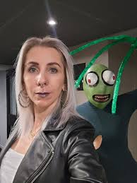 I had a lovely visit and catch up with @the.damien.slade earlier this week  and purchased a few new bits of @neometaljewelry They are available in the  studio, so why not book in!