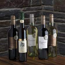 A diverse array of wines are made by this producer including those from grapes rare white blend, silvaner, chardonnay, rare rose blend, gewurztraminer, pinot blanc, scheurebe, pinot noir, mus. Rbk Rivaner Grauburgunder Mehr Weisswein Findest Du Bei Uns Supermar