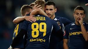 Гравець у зіткненні зі скляром отримав розсічення. Dubl Supryagi U Videooglyadi Matchu Sk Dnipro 1 Vorskla 3 0 Futbol 24