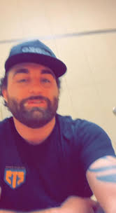 Couples that shit together stay together