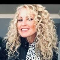 Shannon Shanks's Instagram, Twitter & Facebook