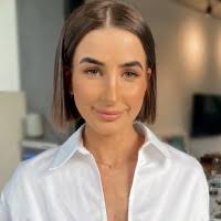 200+ perfiles de «Fiore»