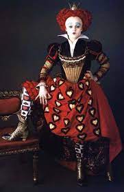 Angerüschtes schößchen und unterrock aus spitze. Which Alice In Wonderland Character Are You Alice Im Wunderland Kostum Alice Im Wunderland Kostum Diy Herzkonigin Kostum Selber Machen