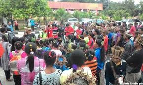 Peratusan penduduk melayu ialah 76%, cina 5%, india 1%, orang asli. Kelantan State Government Stop Exploiting Orang Asli S Arrest Over Logging Matters News Rojak Daily