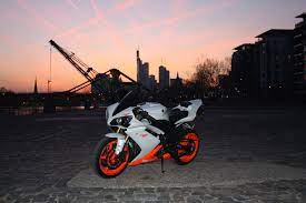 White And Orange Sports Bike The City Motorcycle White White Twilight Yamaha Bike Yamaha Supersport Yzf R1 4k Wallpaper Sport Bikes Motorcycle Bike