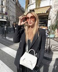 The numéro un bag comes in 24 color/texture combinations, so there is definitely something for everyone. The White Bag Polene Of Manon Laime On His Account Instagram Manonlaime Spotern