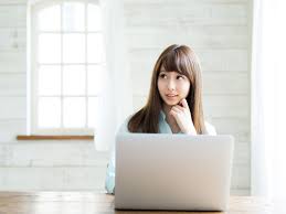 似合う髪型診断 自分に似合う髪型の見つけ方とは 2020 髪型 診断 簡単 ヘアアレンジ 夜会巻き