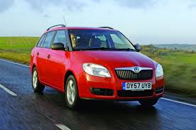 Here you can find such useful information as the fuel capacity, weight, driven wheels, transmission type, and others data according to all known model trims. Used Skoda Fabia Estate 2008 2014 Review Parkers