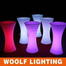 This stylish table features led lights with a hidden switch and a large top surface for serving snacks on or storing a lamp,vase or other items upon. China Rechargeable Plastic Lighting Up Furniture Led Coffee Table China Led Top Table Led Cocktail Table