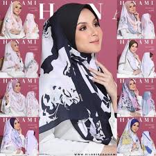 Beautiful blogger hijabs by hanan shares three hijab styles and tutorials wearing kashkha beige this is najmah53's segment of the hijab awareness video by hanan jaffar.to watch the whole. Kisa Kayangan Instant Shawl Printed Hijab Muslimah By Hijabs By Hanami Shopee Malaysia