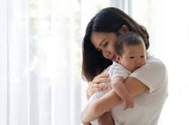Biaya ke dokter dan imunisasi. Kapan Bayi Bisa Melihat Sekitarnya Dengan Baik Dan Jelas