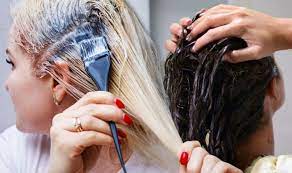 After applying color, it's nice to have some way to keep it on your actual head, instead of all over your clothes and furniture. How To Dye Your Own Hair Express Co Uk