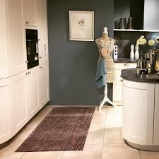 Gefallt 40 Mal 4 Kommentare By Kleen Tex Wash And Dry Floorfashion Auf Instagram Ein Foto Aus Der Kuche Unseres Partners Mo Zurbruggen Kuche Und Instagram