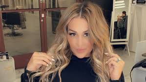 Harley was taken into police custody in las vegas on saturday night after being charged. Jersey Shore Ronnie S Ex Jen Harley Shows Off New Look Ahead Of New Year