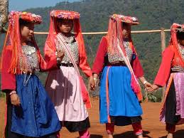 In the final showdown, he tosses you a katana and you duke it out with him using katana swords. 20 Cultures Countries That Still Wear Their Traditional Clothing Daily Countries To Go