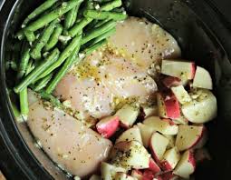 Poulet Patates Et Feves Vertes Dans La Mijoteuse Recette Haricots Verts Et Pommes De Terre Recette Facile Et Recette Poulet