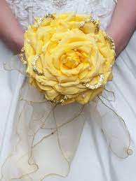Lmeison artificial flowers rose black, 25pcs real looking artificial roses w/stem for christmas tree decor bridal wedding bouquets centerpieces baby shower diy party home decor. Yellow Bridal Bouquets Yellow Wedding Flowers Yellow Bridal Bouquets Yellow Rose Wedding