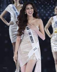 Cô là hoa hậu hoàn vũ việt nam 2019 và sẽ là đại diện việt nam tại đấu trường nhan sắc lớn nhất hành tinh hoa hậu hoàn vũ 2020. Nguyá»…n Tráº§n Khanh Van Ä'Äƒng Quang Hoa Háº­u Hoan VÅ© Viá»‡t Nam 2019 VÄƒn Hoa Vietnam Vietnamplus