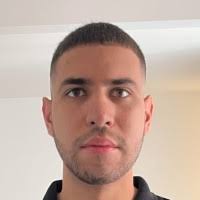 40+ perfiles de «Alejandro Escalante»